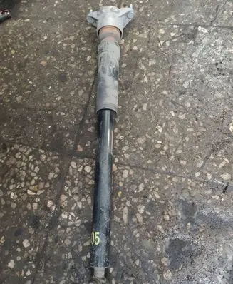 Infiniti Q30 Rear shock absorber/damper A0913200531