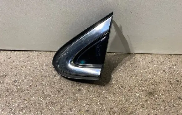Lexus RX 450H Fender end trim 6011848030