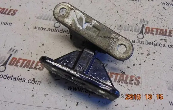 Mercedes-Benz E W211 Rear door upper hinge