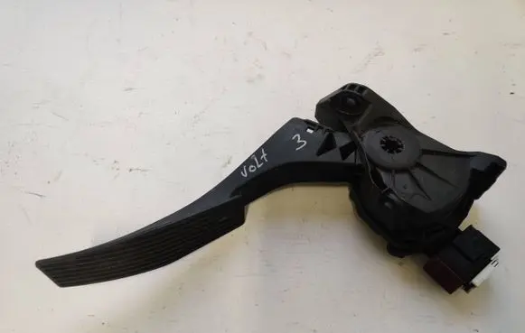 Chevrolet Cruze Accelerator throttle pedal 6PV00976507 13252702