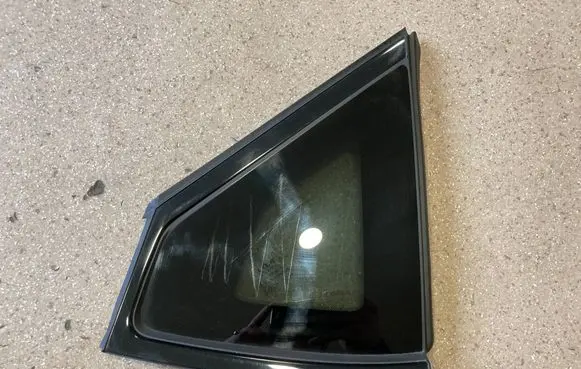 KIA EV6 Rear side window 87820CV100