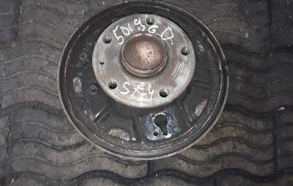 Suzuki SX4 Rear wheel hub NOCODE