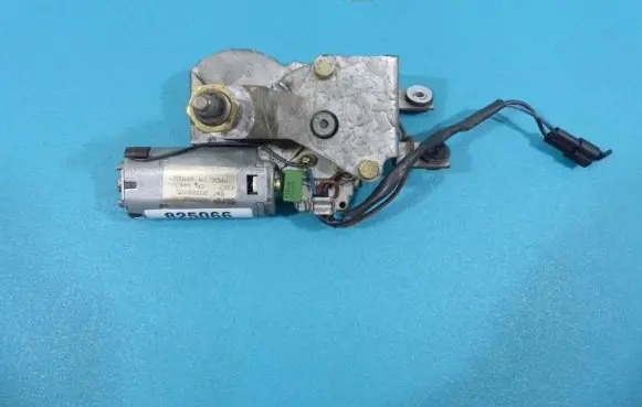 Opel Corsa B Rear window wiper motor 90386268 IMPRK825066