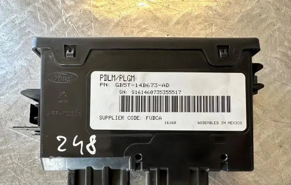 Ford Explorer Tailgate/trunk control unit/module GB5T14B673AD