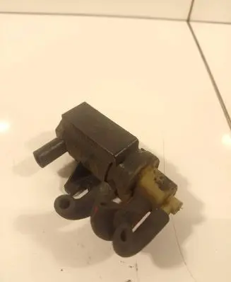Mercedes-Benz C W204 Turbo air boost pressure sensor A0071531428 09T321 70078203