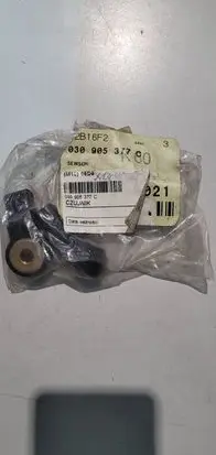 Audi A3 S3 8P Detonation knock sensor 030905377C