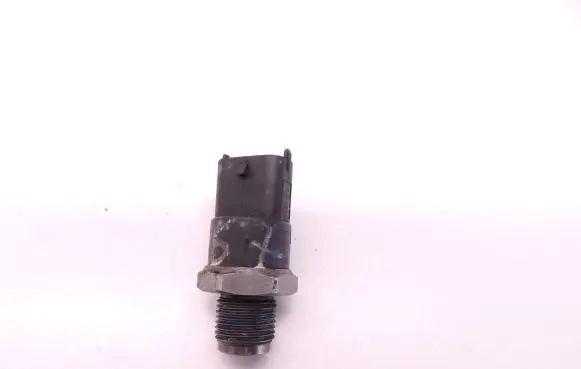 Volvo S60 Fuel pressure sensor 0281002612