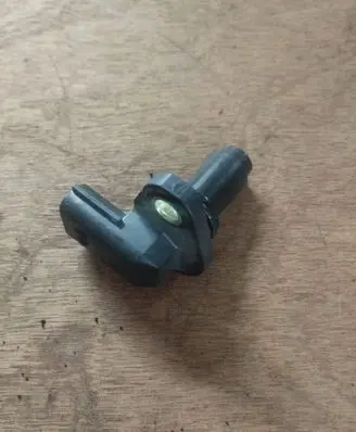Volvo V40 Crankshaft speed sensor 31272689