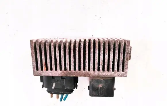 Renault Laguna III Glow plug pre-heat relay 8200558438