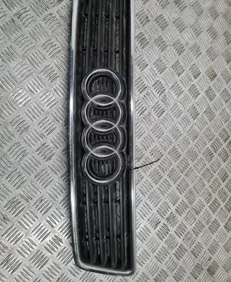 Audi A6 S6 C5 4B Front grill