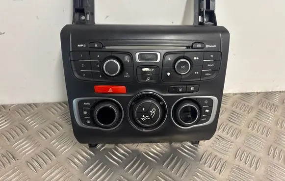 Citroen DS4 Climate control unit 9670466180 98040784XX