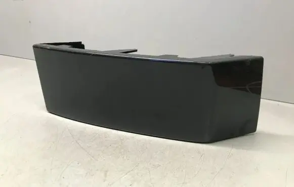 Volvo XC90 Rear/tail light trim molding 30698134