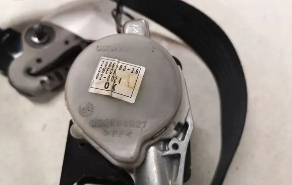 Mazda 5 Front seatbelt 00RCC29H BGA550027