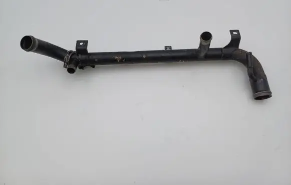 Audi A4 S4 B6 8E 8H Engine coolant pipe/hose 06B121070E