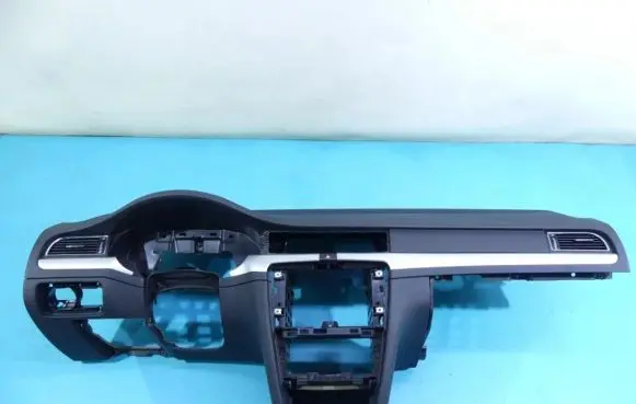 Skoda Superb B6 (3T) Dashboard 3T1857007E IMPRK1312447