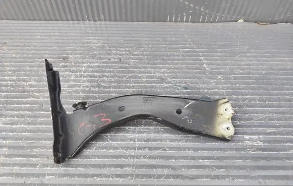Audi Q3 F3 Fender mounting bracket 83A821131