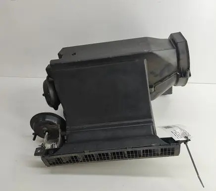 Chevrolet Corvette Air filter box 01996720