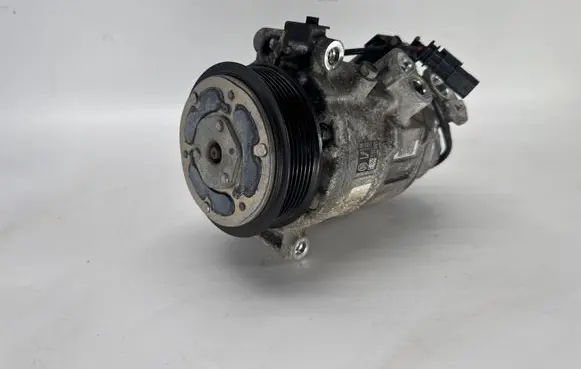 Jaguar XE Air conditioning (A/C) compressor (pump) M8A219D629CB H84219D629CB