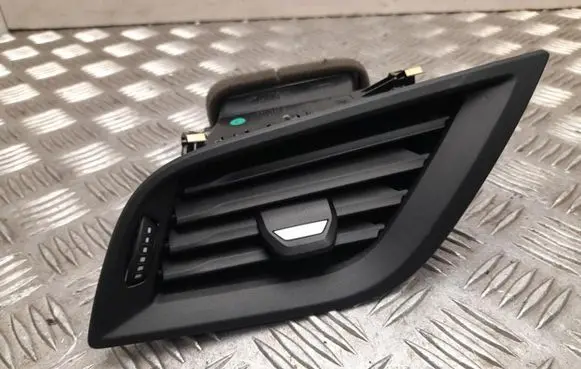 BMW 2 F44 Dashboard side air vent grill/cover trim 6823191