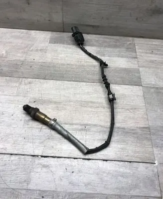 Volkswagen Golf VI Lambda probe sensor 06J906262 0258017270