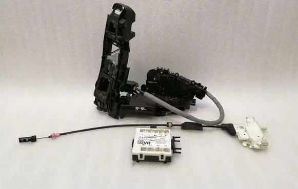 Mercedes-Benz S W222 Front door lock A0997200601