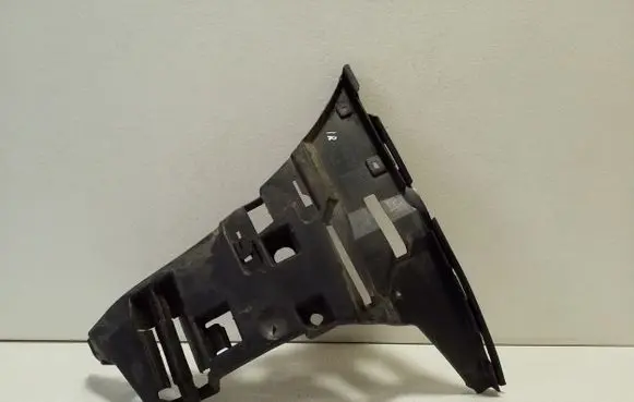 Volvo S60 Front bumper mounting bracket 09190304