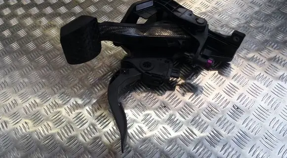 Porsche Macan (95B) Accelerator throttle pedal