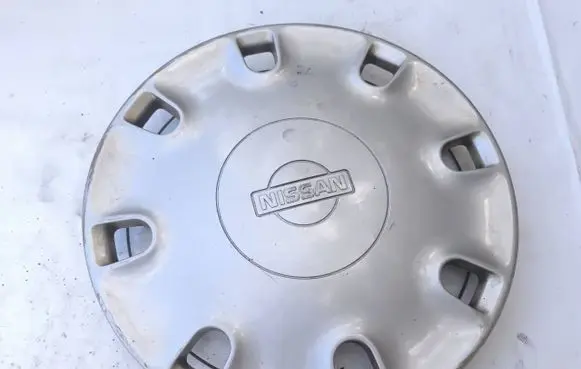 Nissan Primera R14 wheel hub/cap/trim 4031593J00