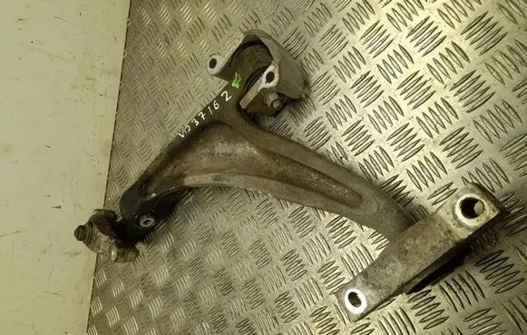 Volvo XC90 Front lower control arm/wishbone FR8ZARH