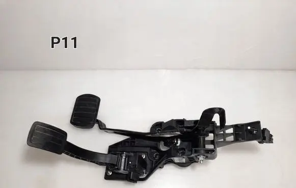 Peugeot 5008 II Brake pedal bracket assembly 