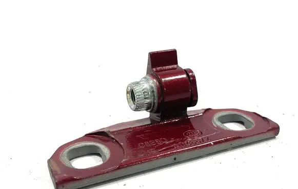 Volvo XC60 Rear door upper hinge A046572 C8P5D