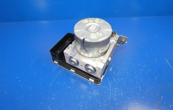 Volvo V60 ABS Pump 32214803 10091504813 28516082073