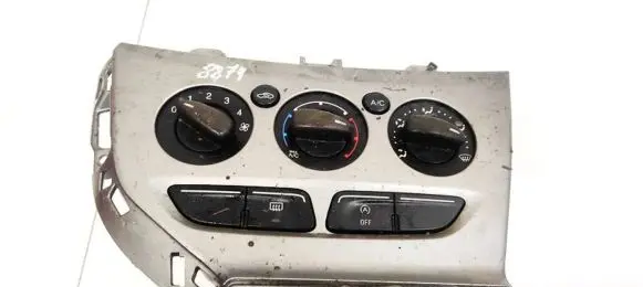 Ford Focus Climate control unit