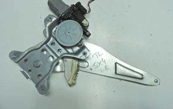 Suzuki SX4 Rear window lifting mechanism without motor 83560-79J01 2621004061