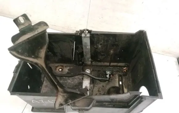 Volvo S40 Battery box tray 