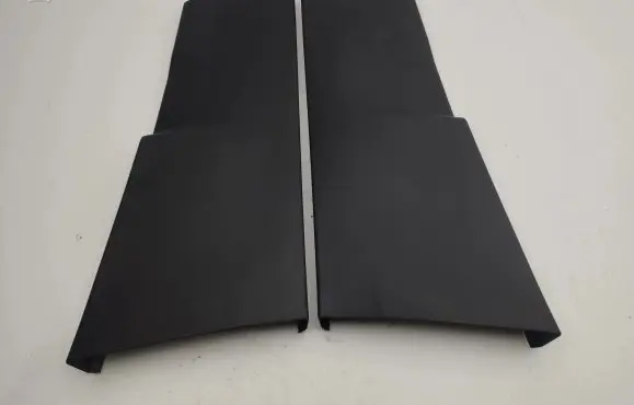 (B) pillar trim (bottom)