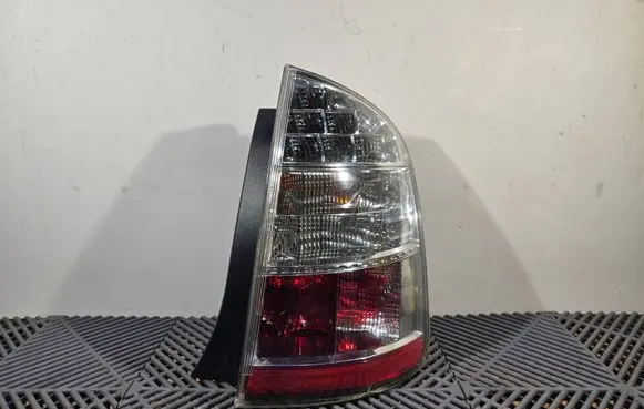 Toyota Prius (XW20) Rear/tail lights