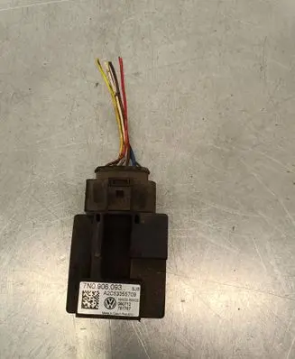 Volkswagen Tiguan Fuel injection pump control unit/module 7N0906093 761767 A2C53355709