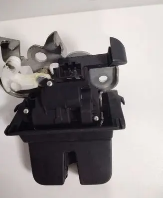 Skoda Superb B6 (3T) Tailgate/trunk/boot lock/catch/latch