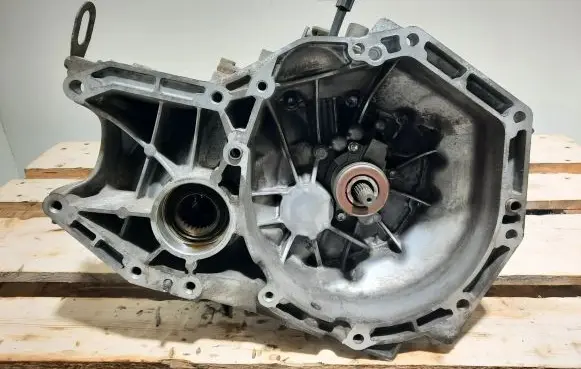 Suzuki Swift II Manual 5 speed gearbox 1L10762APA APA053R