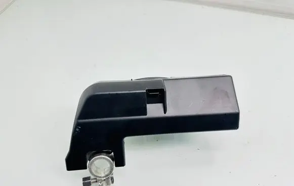 Audi Q5 SQ5 8R Battery relay fuse 4F0915519