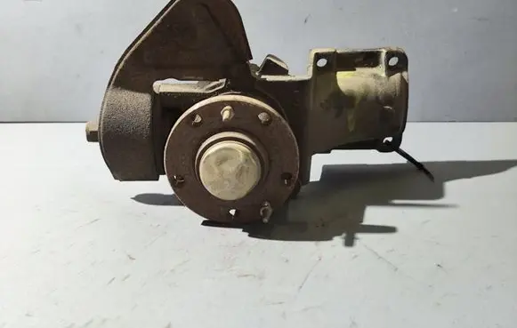 Fiat Ducato Front wheel hub spindle knuckle 1338833080