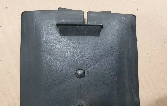 Volkswagen Golf I Seat belt trim 171857827C
