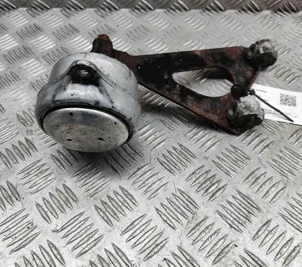 Porsche Boxster 986 Engine mount bracket 99337504907 99337504905