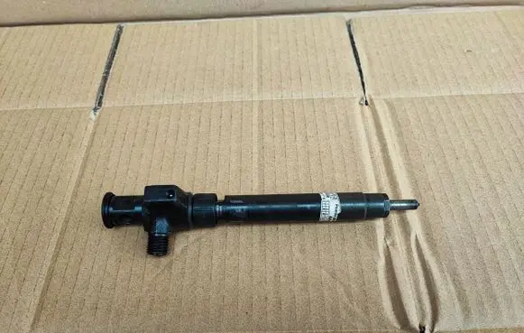 Ford Mondeo MK V Fuel injector 9674984080