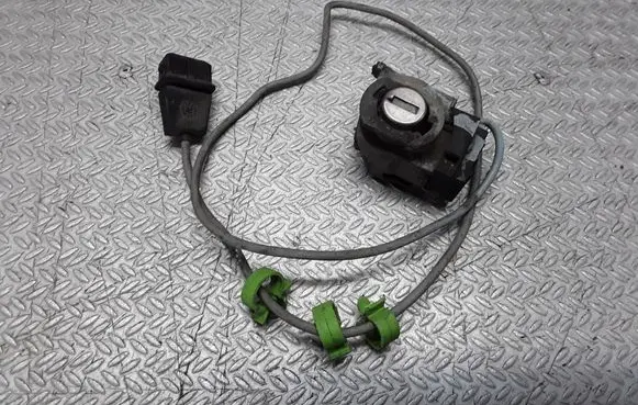Audi A8 S8 D2 4D Front door lock (next to the handle) 