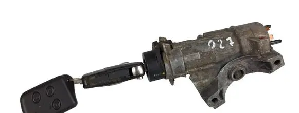 Volkswagen PASSAT B5 Ignition lock 4B0905851A