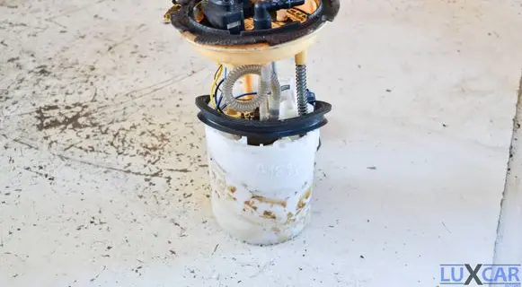 Volkswagen PASSAT CC In-tank fuel pump 3AA919050B