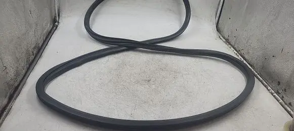 Mitsubishi Lancer X Rear door rubber seal (on body) 