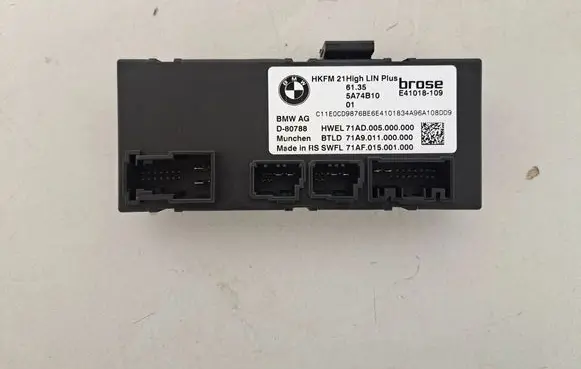BMW X5 G05 Tailgate/trunk control unit/module 5A74B10 5B529E4